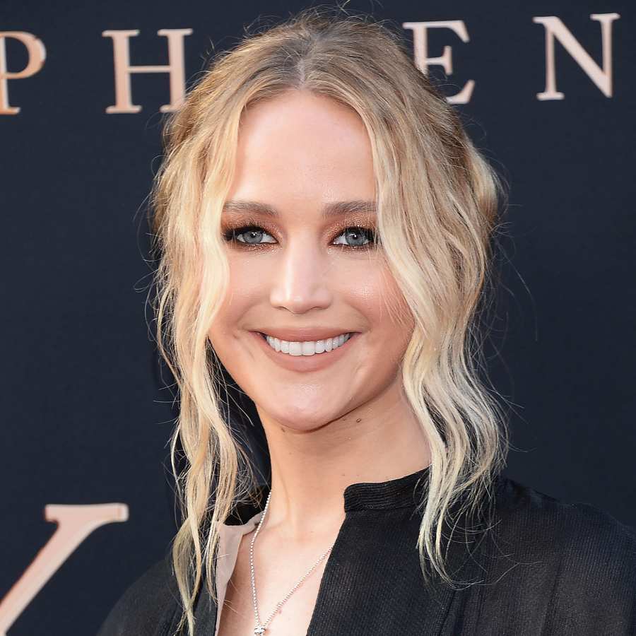 Jennifer-Lawrence-SAG-card