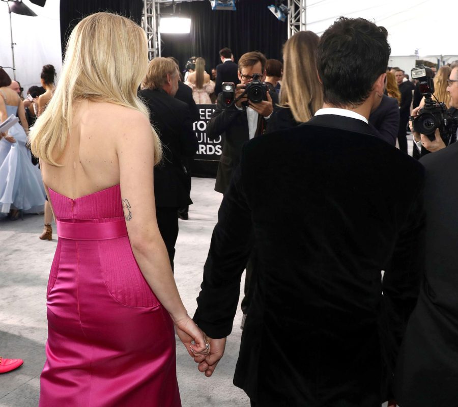 Joe Jonas and Sophie Turner Beam on the 2020 SAG Awards Red Carpet SAG Awards 2020