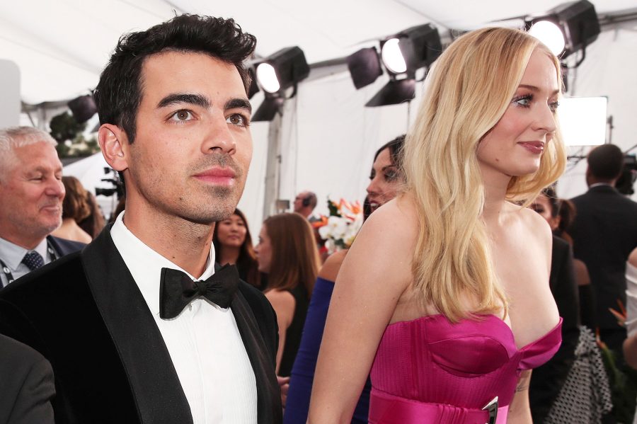 Joe Jonas and Sophie Turner Hottest Couples and PDA at SAG Awards 2020