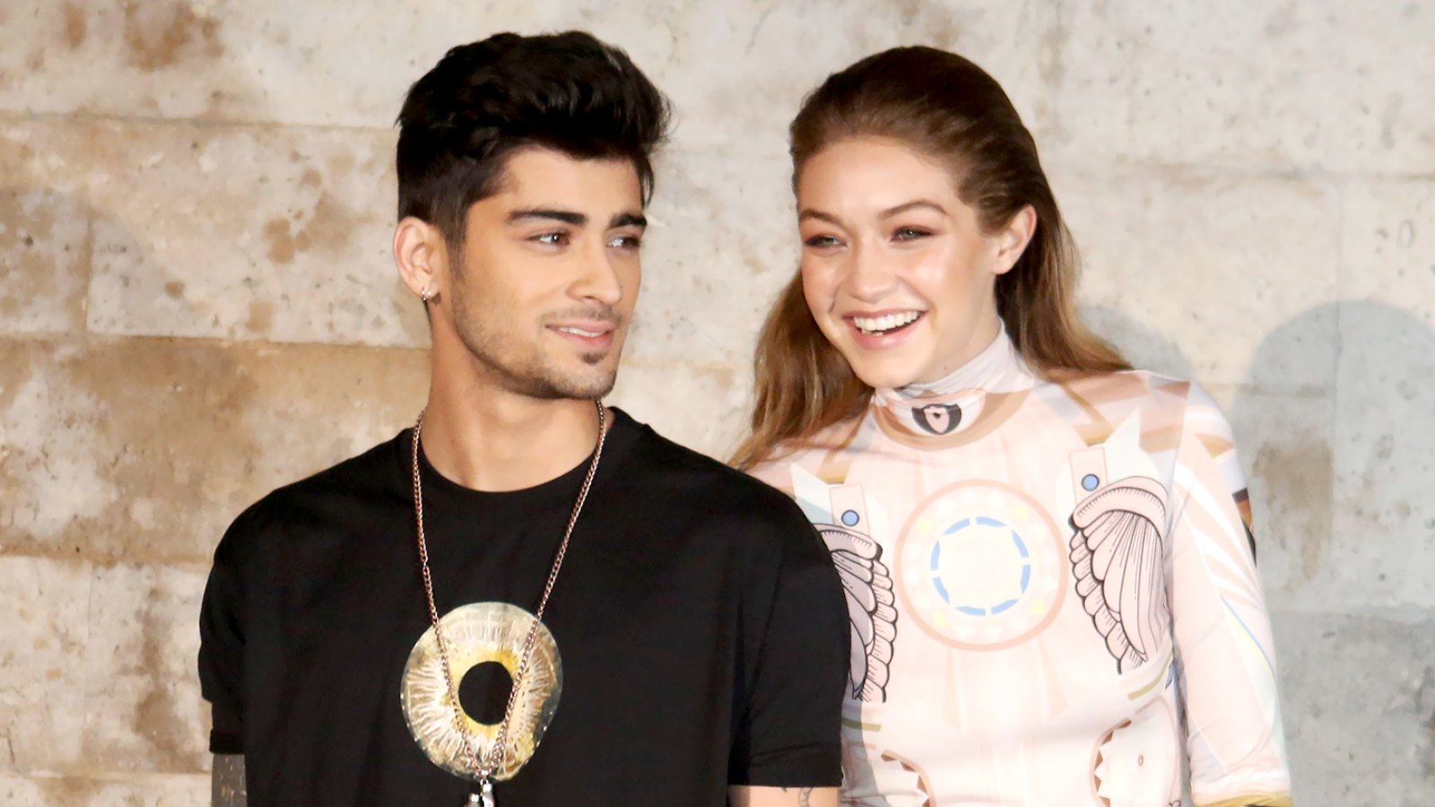 Zayn Malik, Gigi Hadid 'Trying to Make It Work' 1 Year After Split