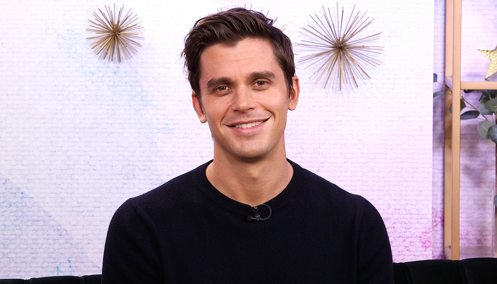 Antoni Porowski Reveals His Realty TV Obsession Candlelight Confessions