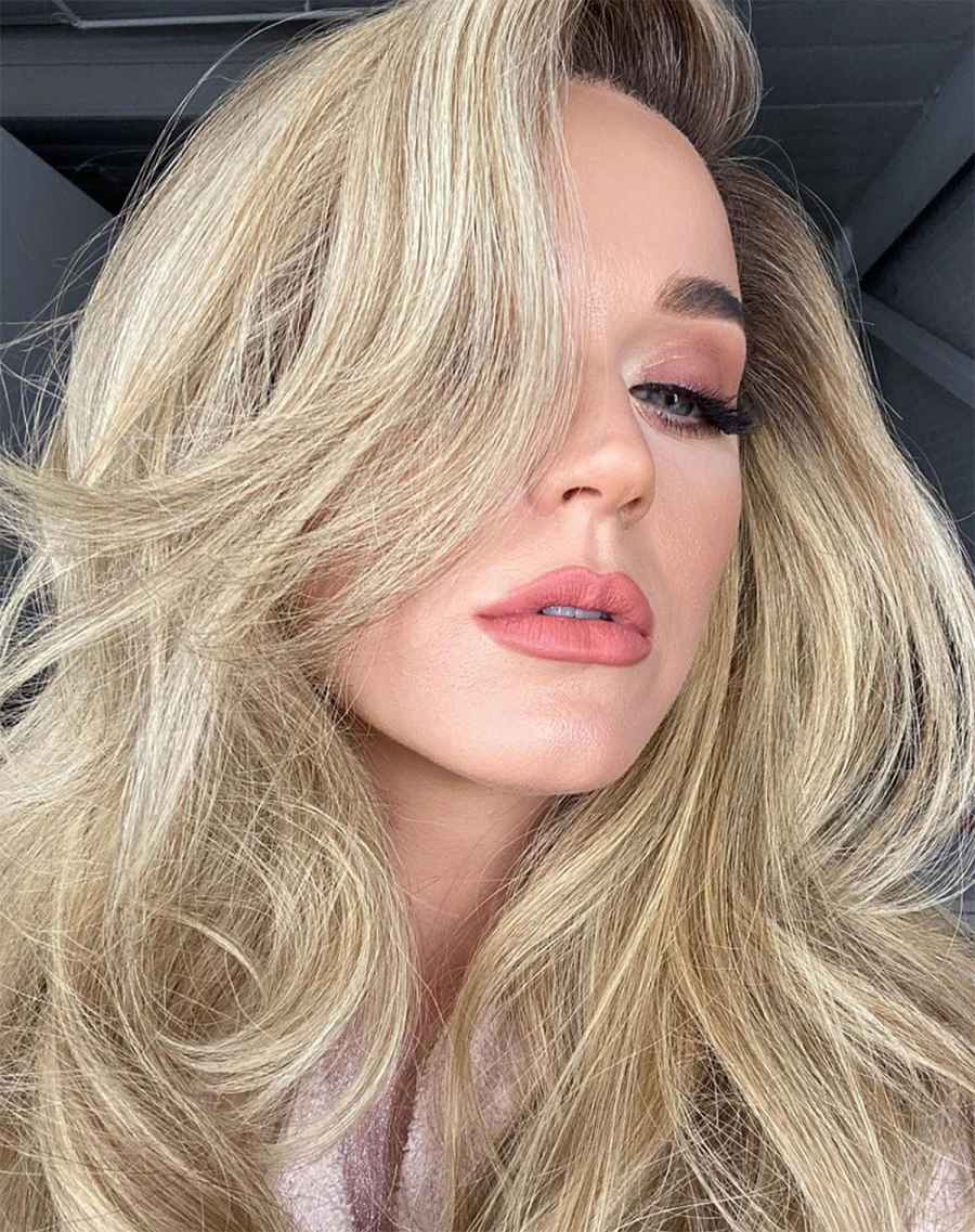 Katy Perry Long Blonde Wig Instagram