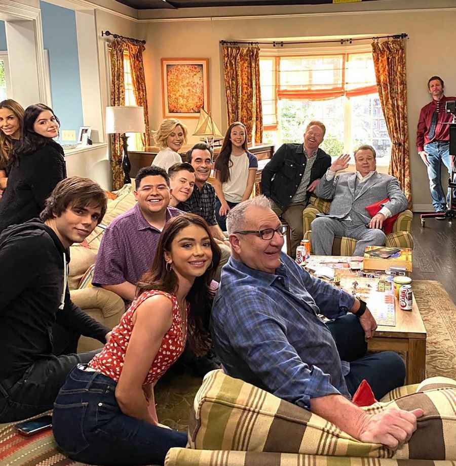 'Modern Family' Cast Bids Farewell to Sitcom on Final Day of Filming