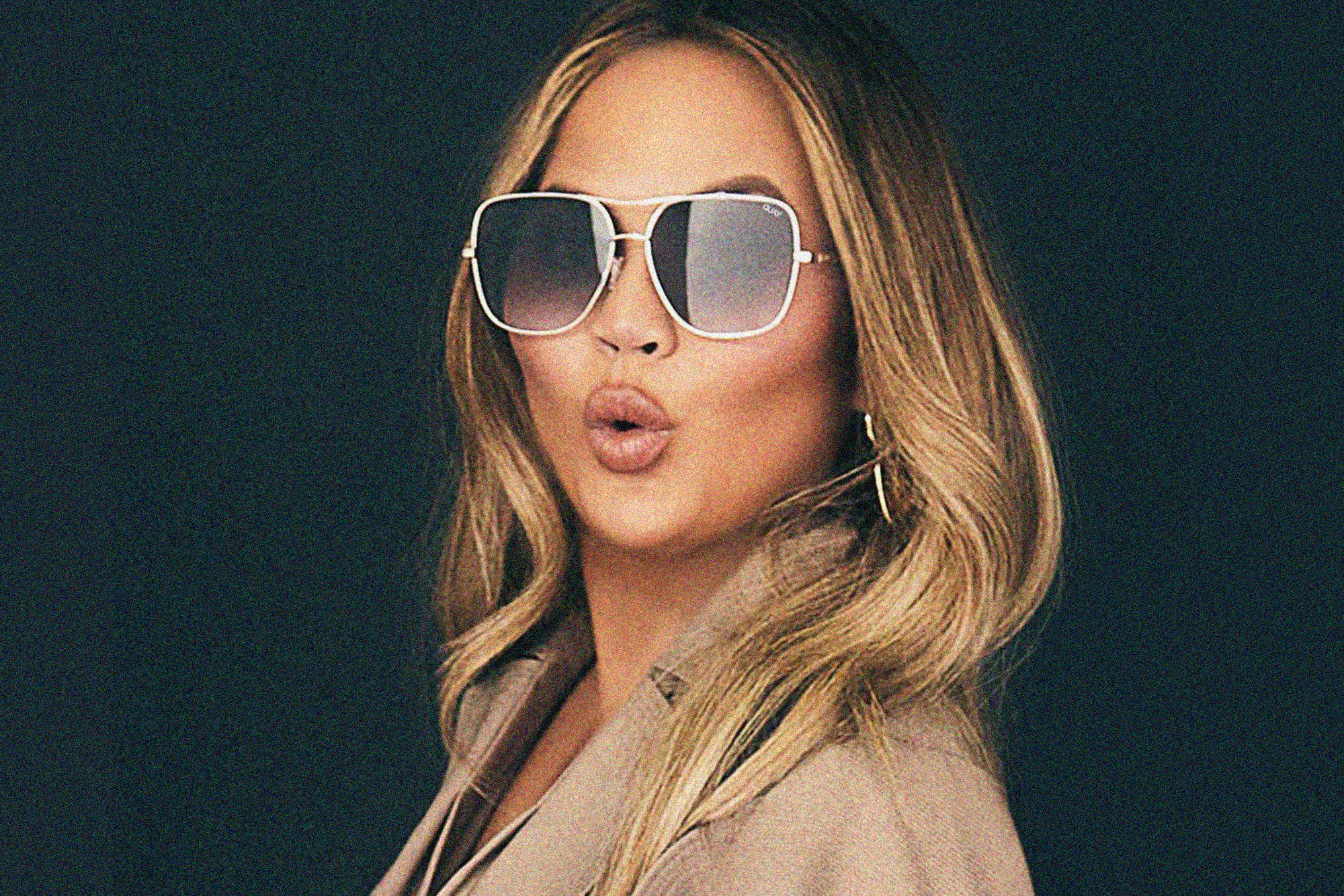 chrissy-teigen-quay