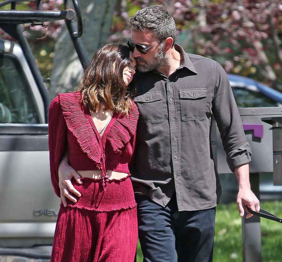 Lead Ben Affleck and Ana De Armas PDA Walking Dogs