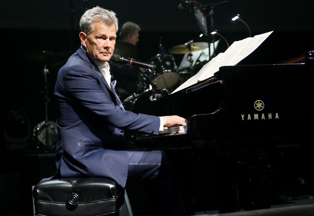 David Foster Postpones Tour Dates to Undergo Unexpected Medical Procedure