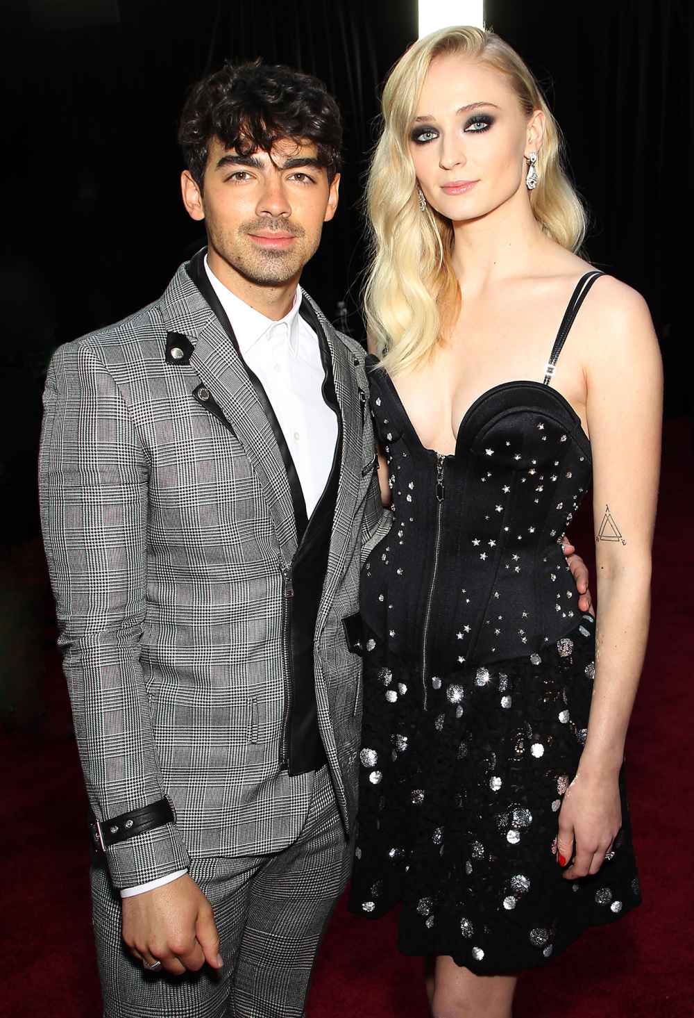 Pregnant Sophie Turner Calls Joe Jonas Her Favorite ‘Visual Art’ During Quarantine Q&A