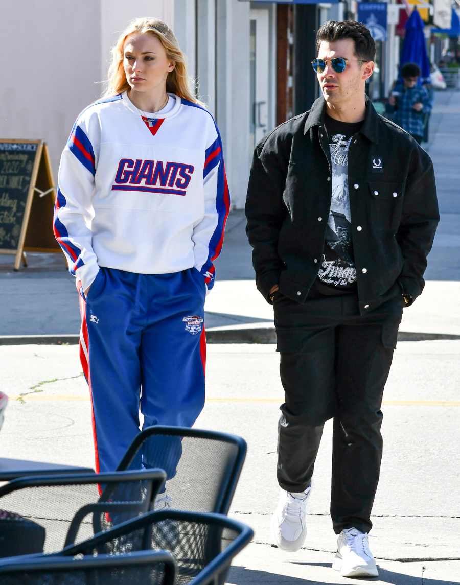 Pregnant Sophie Turner and Joe Jonas Shop at Kids Store New York Giants Sweater