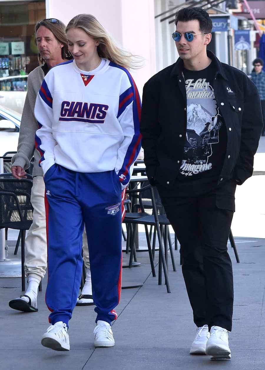 Pregnant Sophie Turner and Joe Jonas Shop at Kids Store New York Giants Sweater