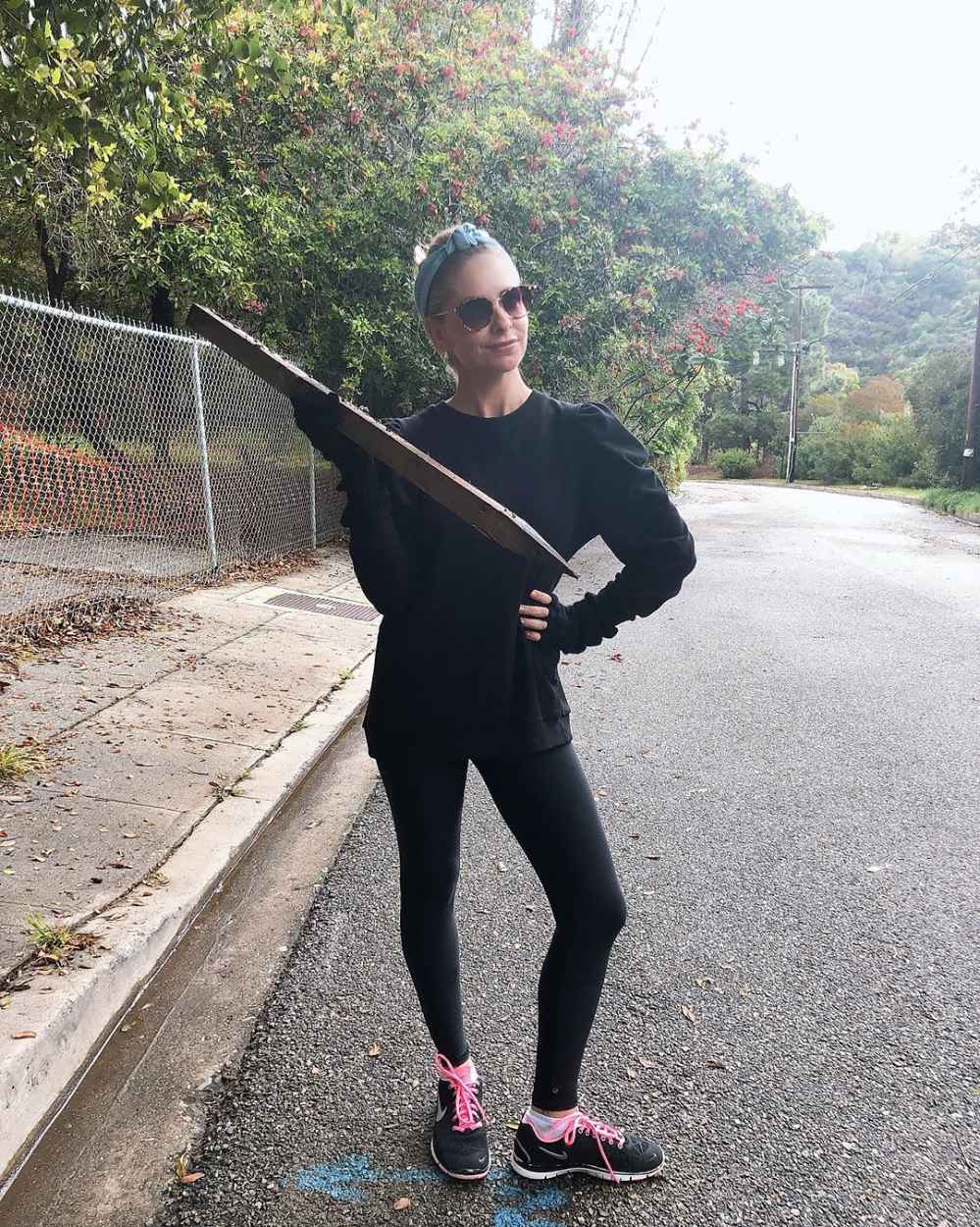 Sarah Michelle Gellar Channels Her Inner Vampire Slayer