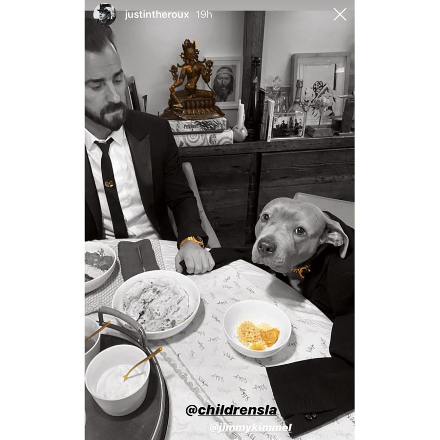 Justin Theroux Meals With His Dog