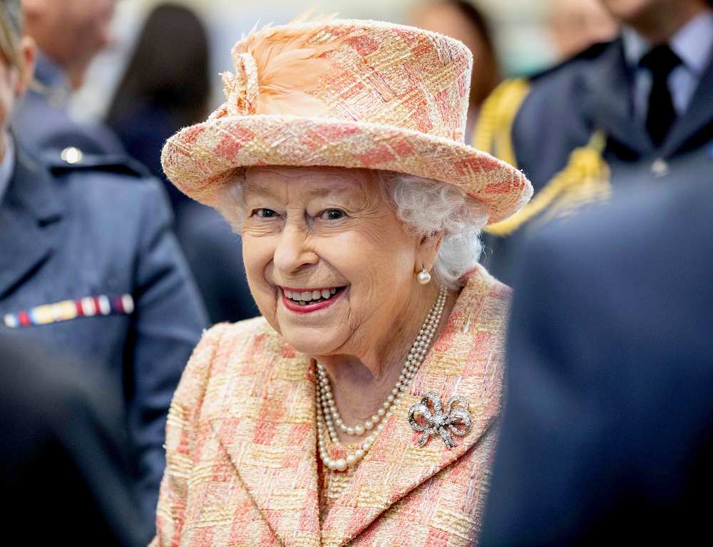 Queen Elizabeth Has This Cake Every Year Her Birthday