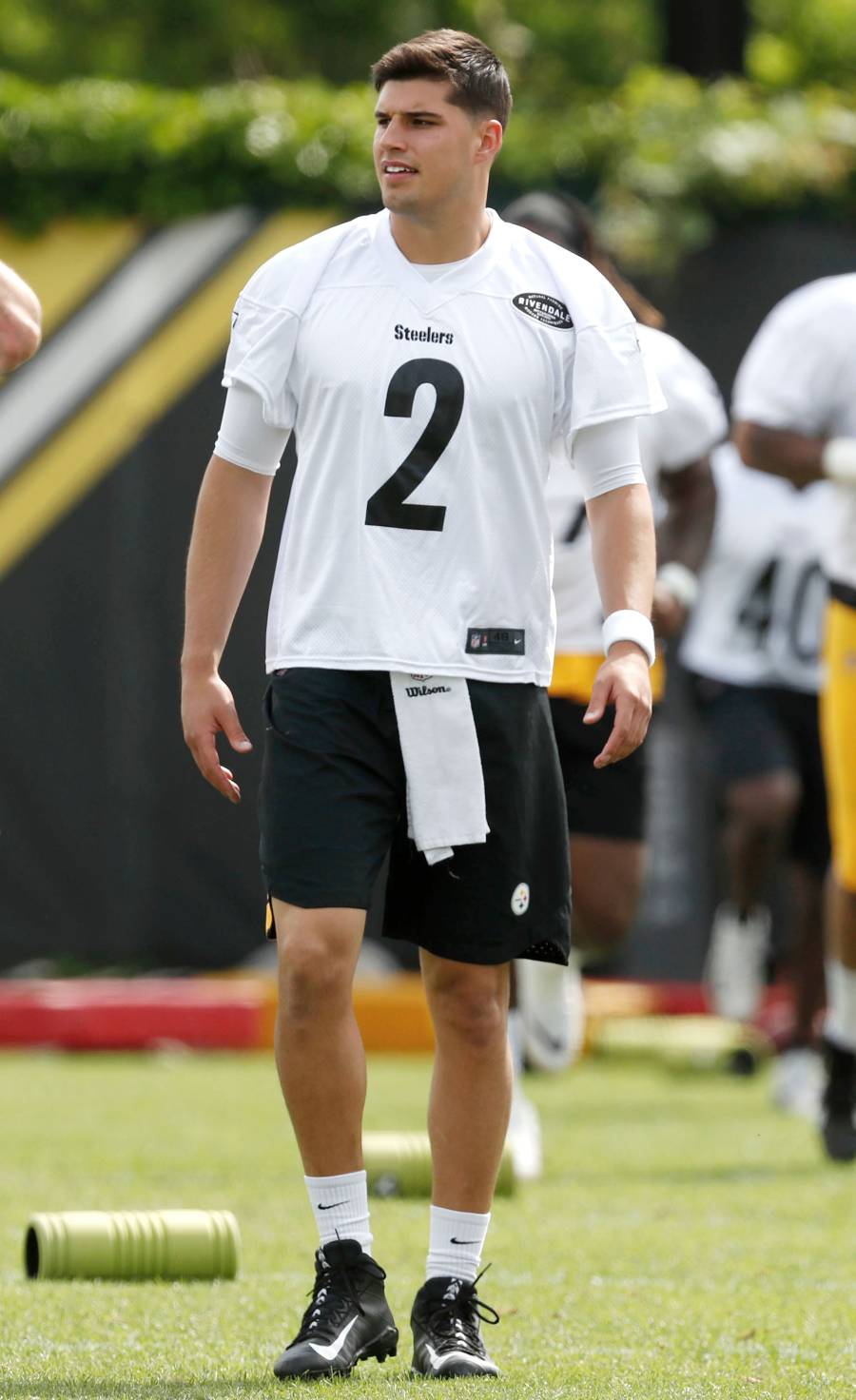 Who Is Mason Rudolph 5 Things Know About the Steelers Quarterback Spotted With Bachelor Hannah Ann Sluss