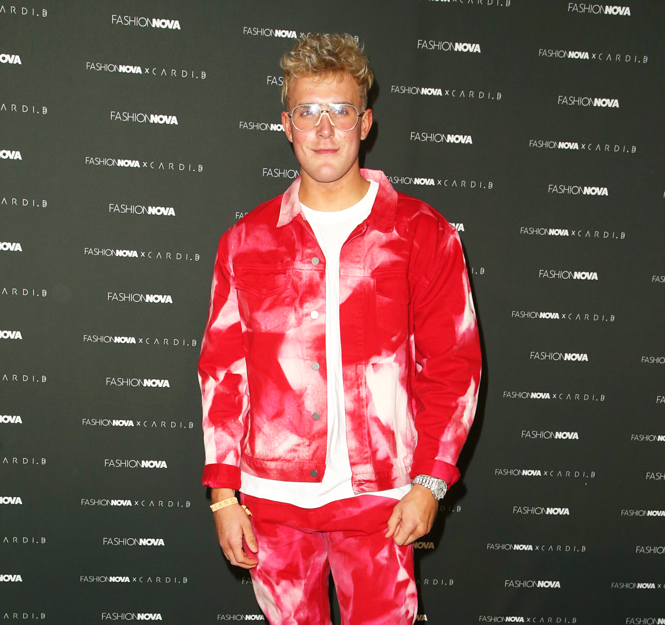Jake Paul Criticized for Allegedly Looting at Arizona Mall