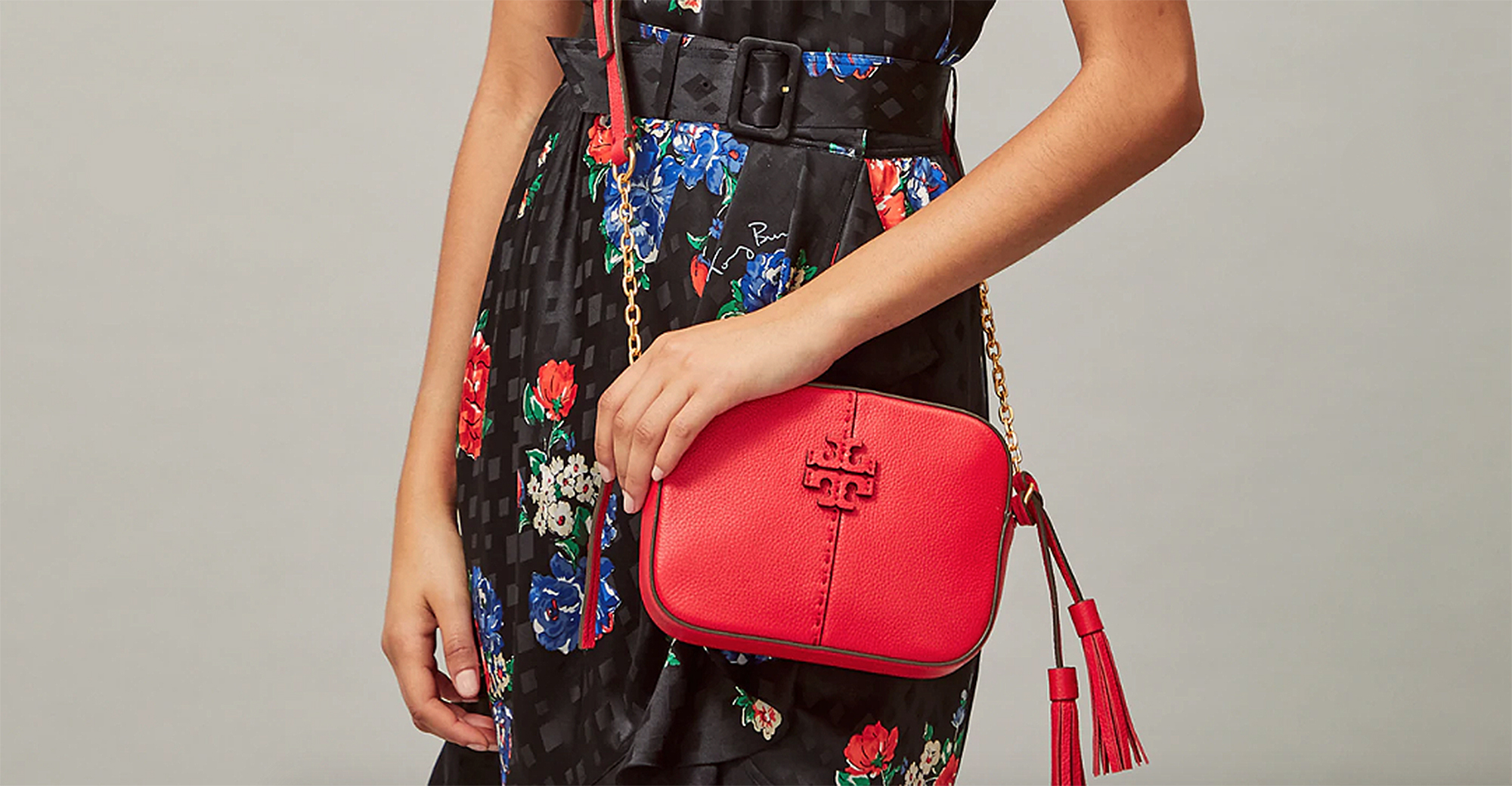 McGraw Camera Bag in Brilliant Red