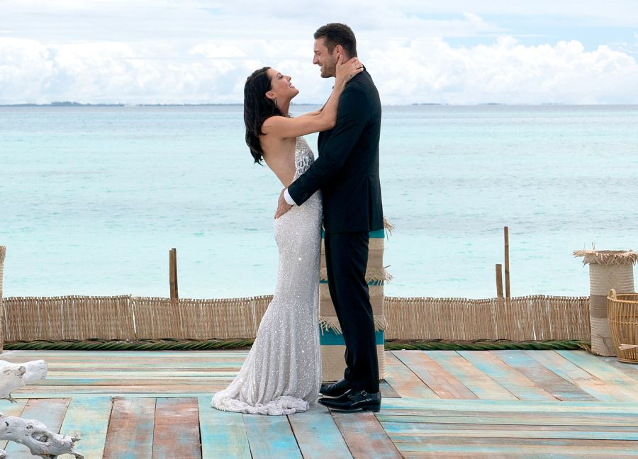 Becca Kufrin and Garrett Yrigoyen on The Bachelorette Becca Kufrin and Garrett Yrigoyen Relationship Timeline