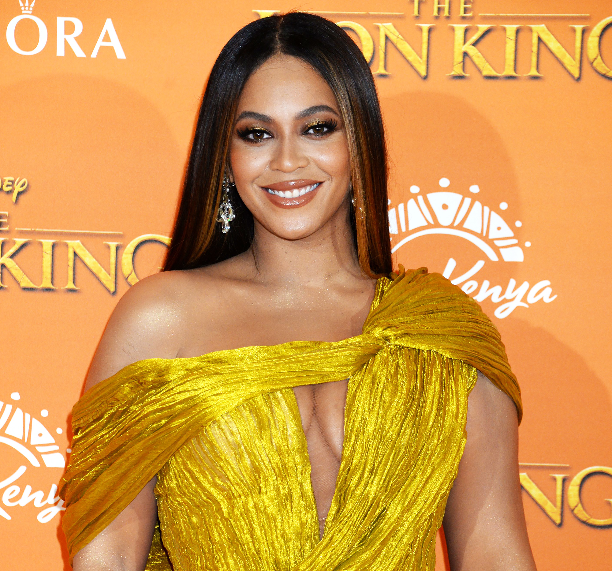 Beyonce Receives Humanitarian Award at BET Awards 2020