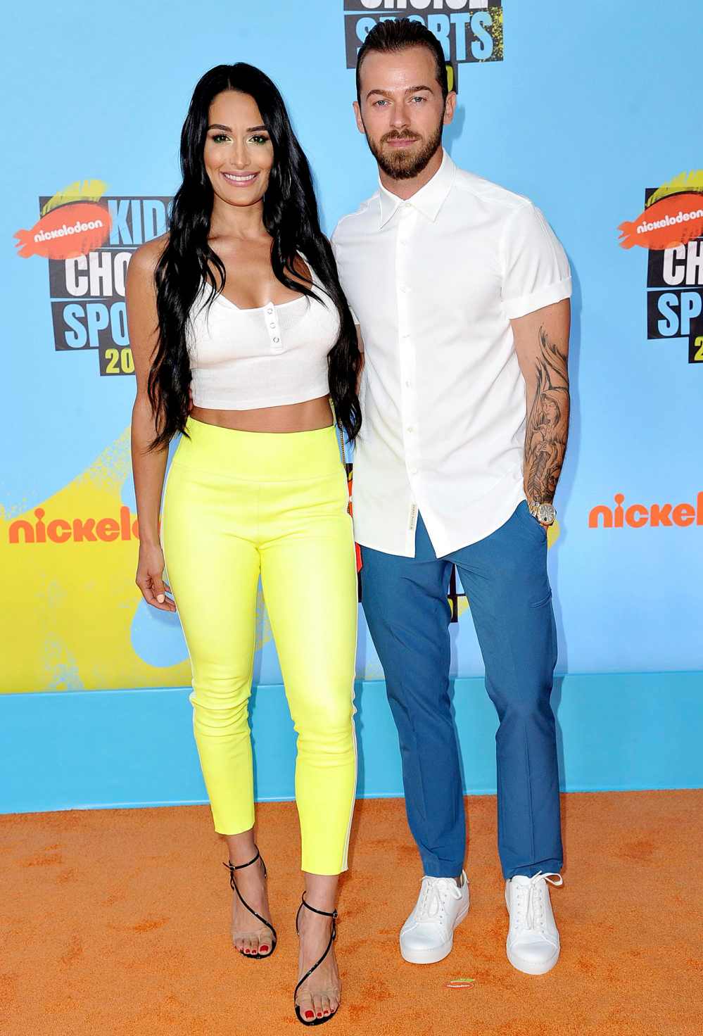 Pregnant Nikki Bella Artem Chigvintsev Reveal Sex 1st Child Gender Reveal