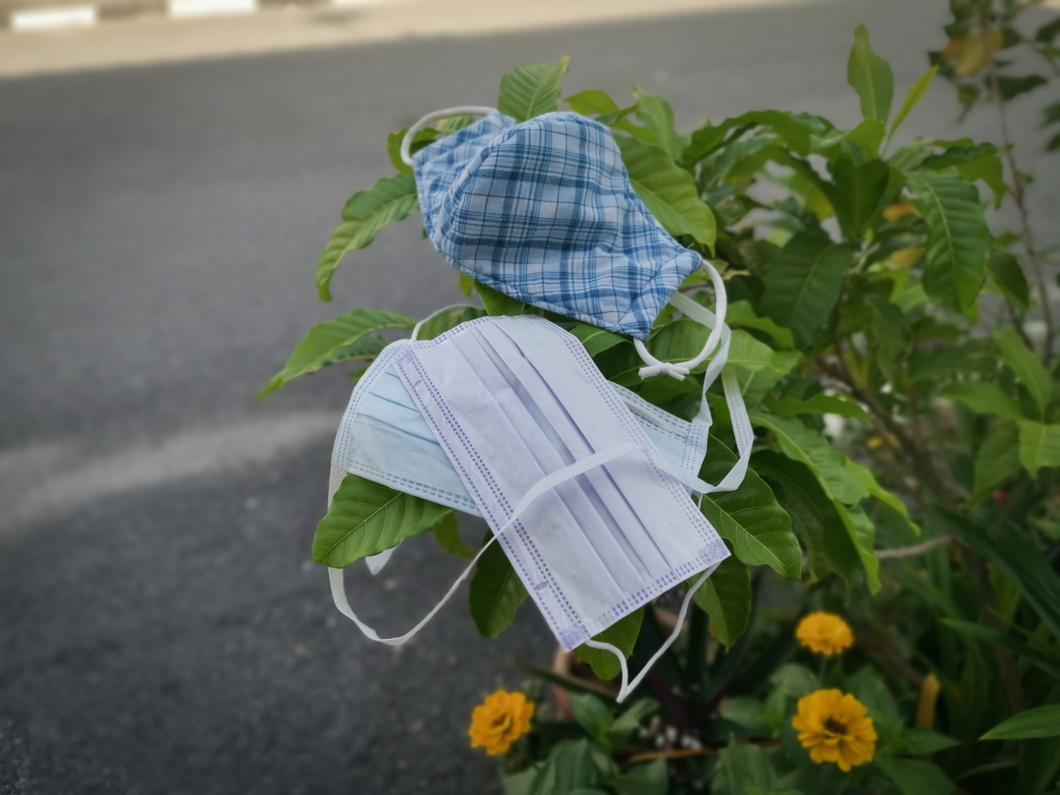 tie face masks
