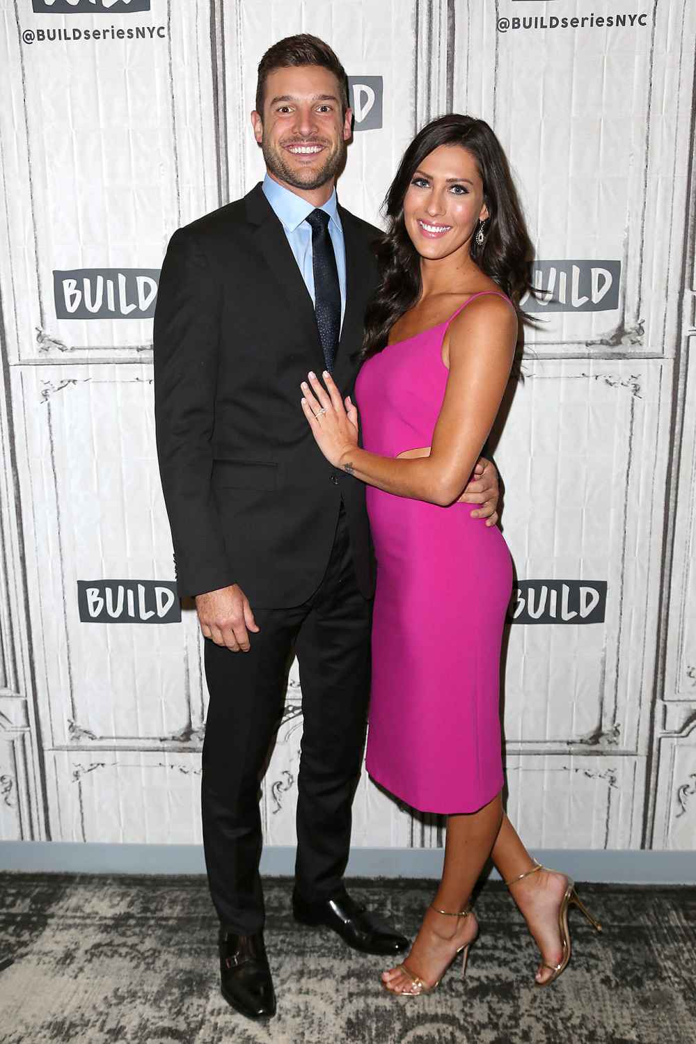 Becca Kufrin Sends Garrett Yrigoyen Love After They Spend 4th of July Apart