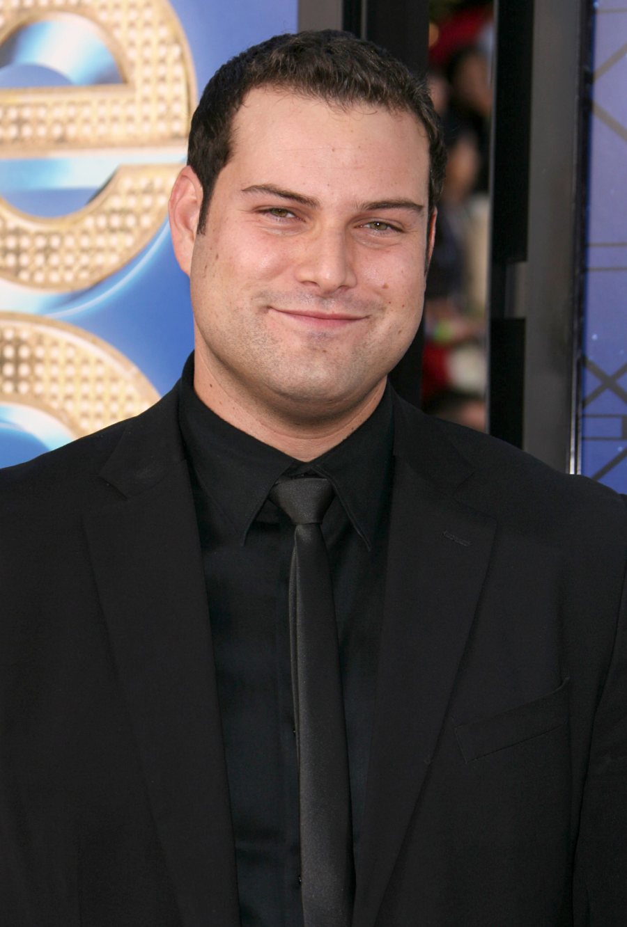 Max Adler Glee Cast Reacts Naya Rivera Death