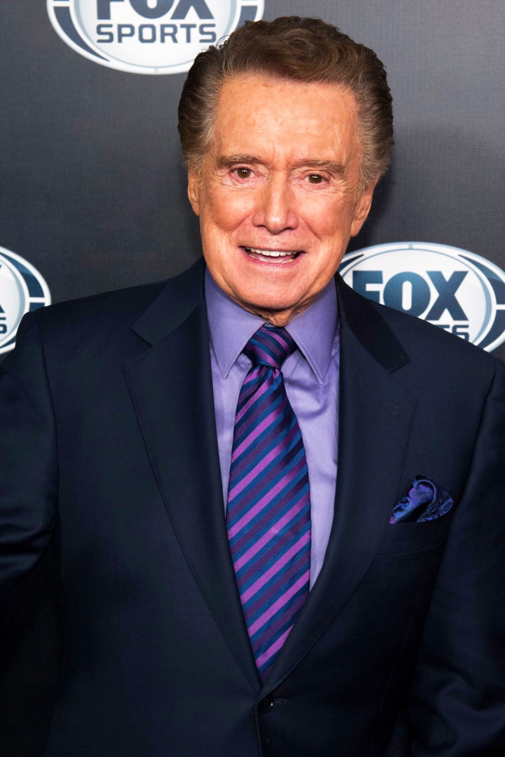 Stars React To Regis Philbin Death