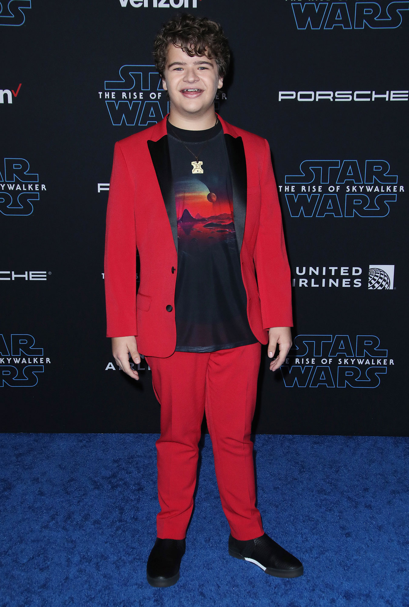 Gaten Matarazzo Working as a Food Runner