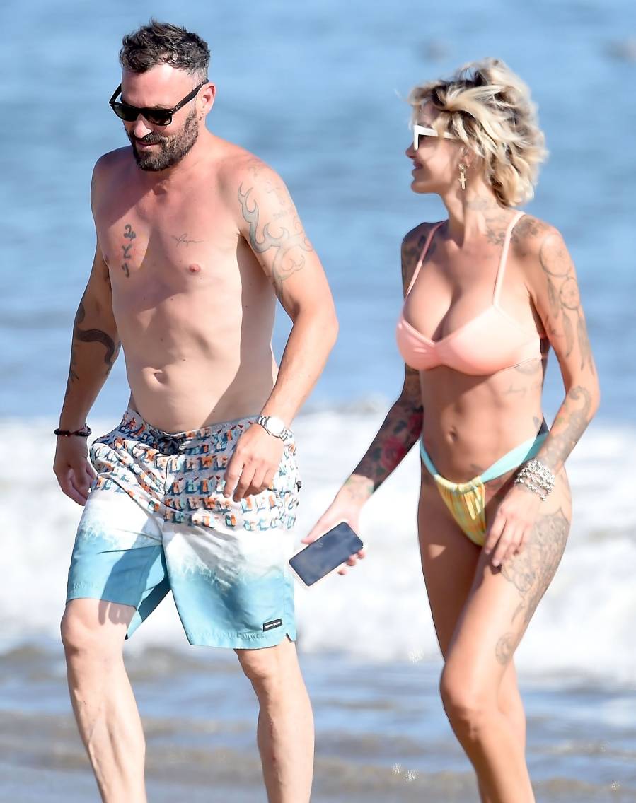 Back On Brian Austin Green Hits Beach With Tina Louise