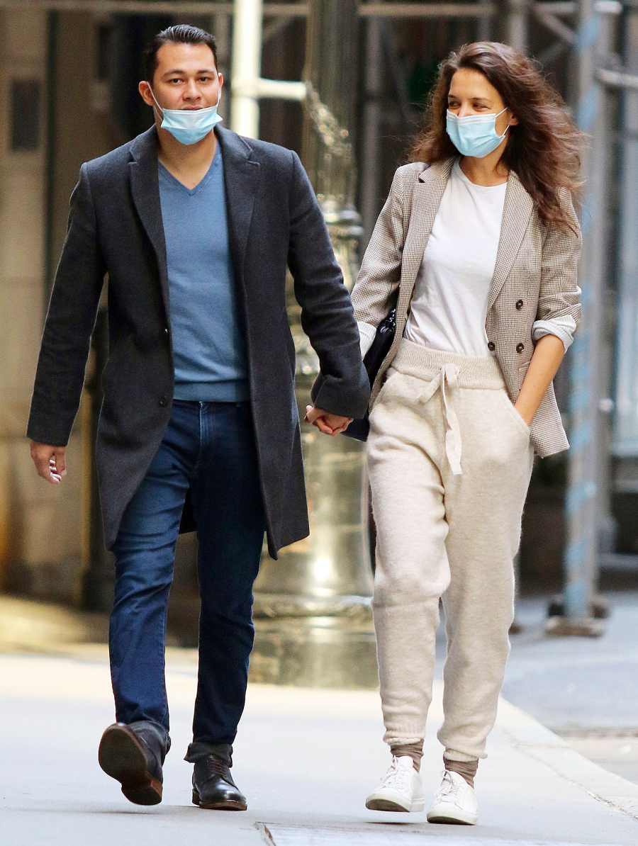 Katie Holmes and Emilio Vitolo Jr Hold Hands on New York City Stroll