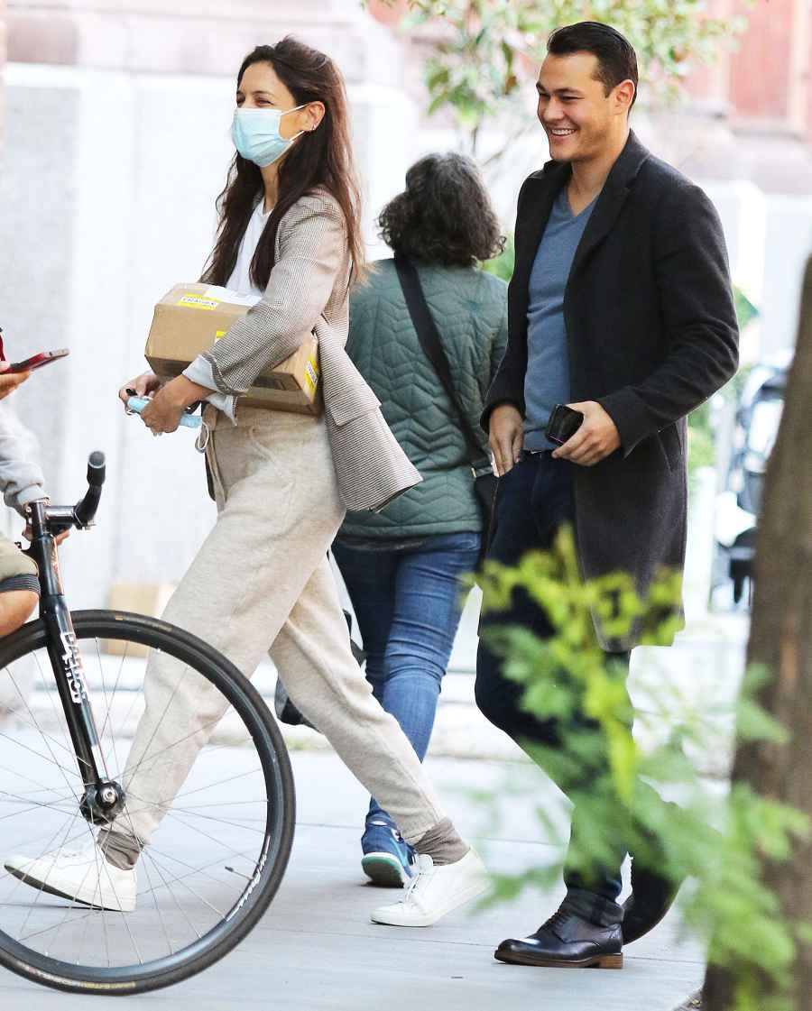 Katie Holmes and Emilio Vitolo Jr Hold Hands on New York City Stroll