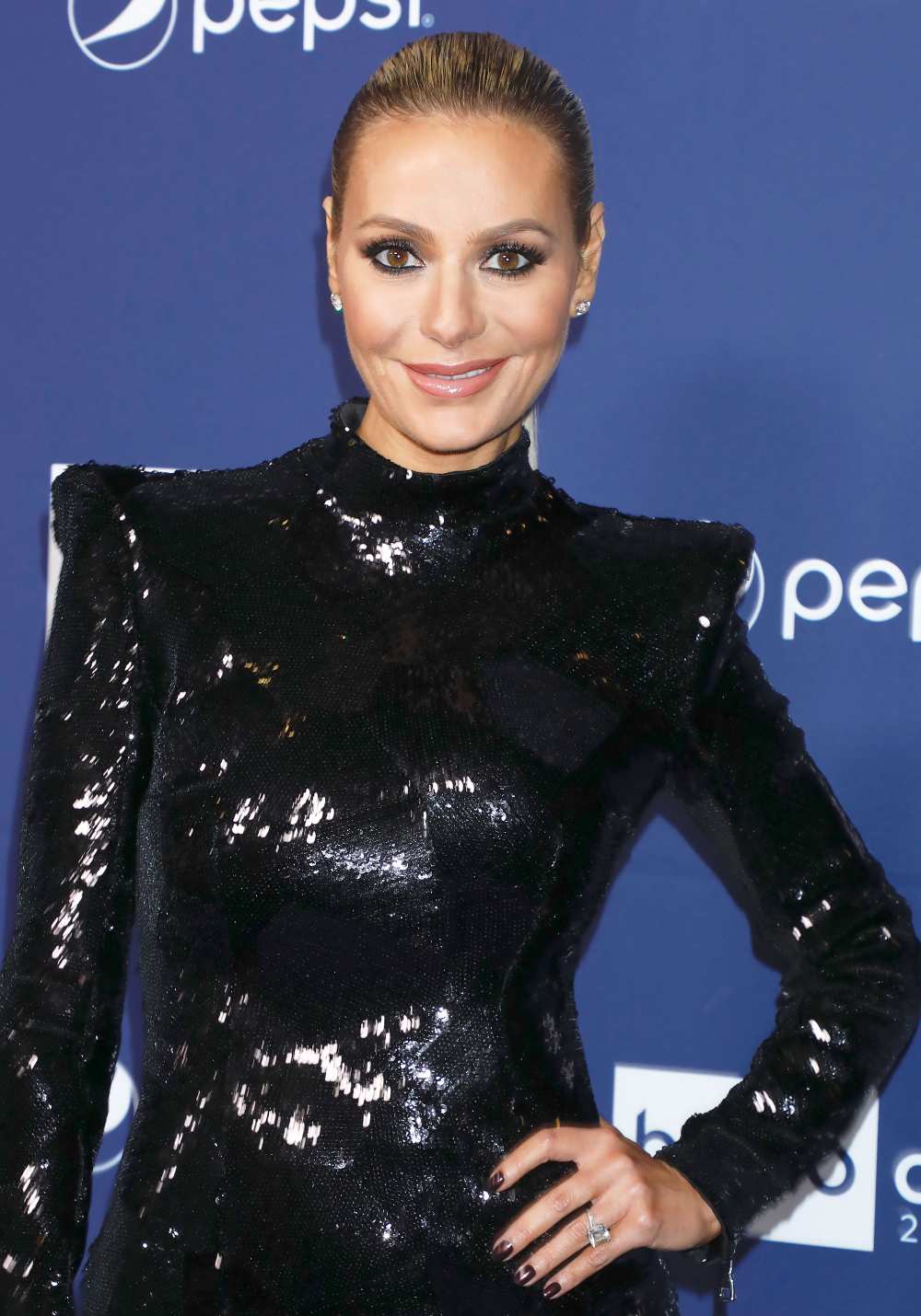 'RHOBH' Star Dorit Kemsley Lists Encino Mansion for Nearly $9.5 Million