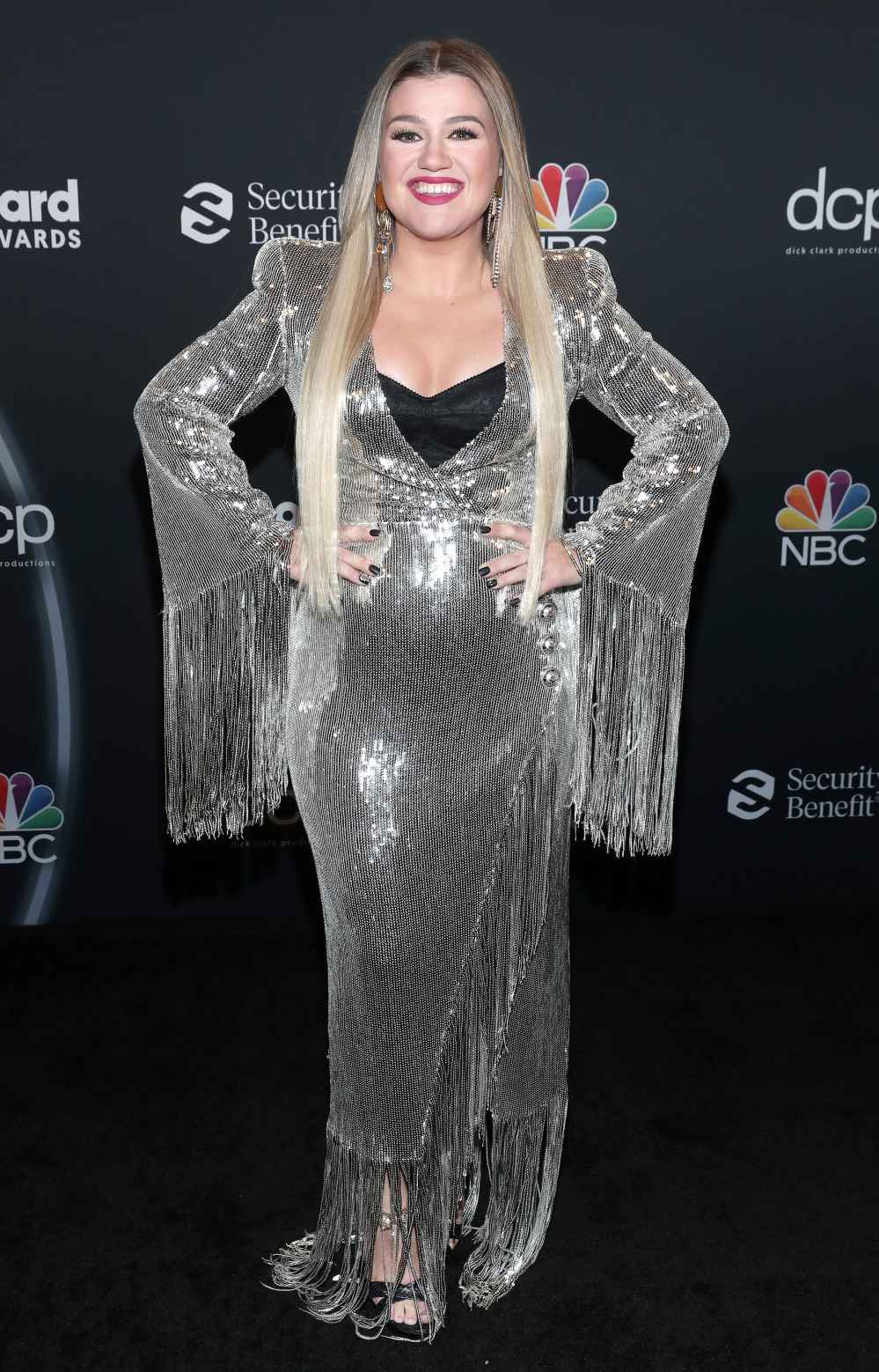 2020 Billboard Awards Red Carpet Arrivals - Kelly Clarkson