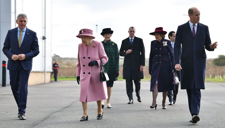 Queen Elizabeth II Appears at 1st Royal Engagement Since Quarantining in March: Pics