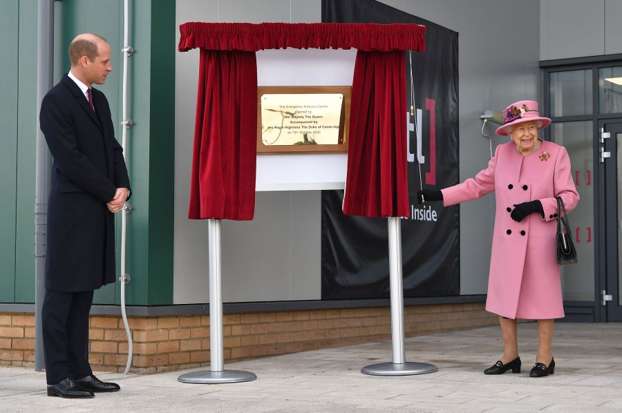 Queen Elizabeth II Appears at 1st Royal Engagement Since Quarantining in March: Pics