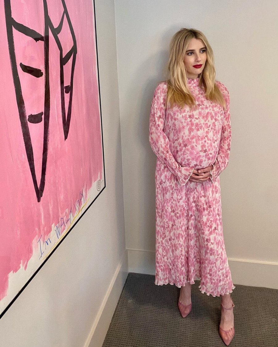 Emma Roberts Maternity Style