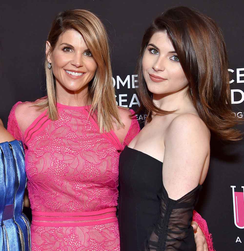 Lori Loughlin Daughter Bella Seen Luxury Resort While Parents Are Jail