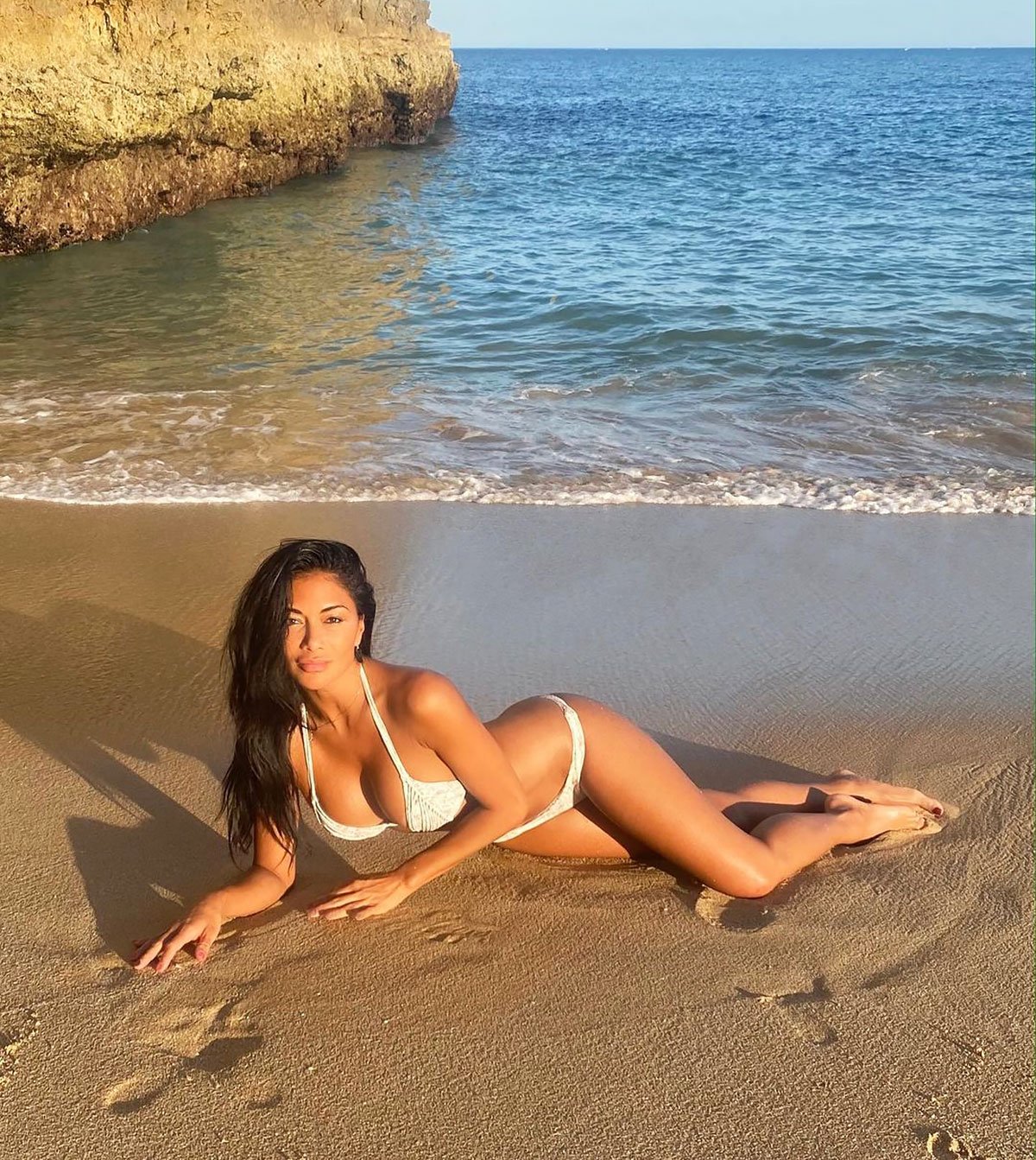 Nicole Scherzinger's Hilarious Tips to Pose in a Bikini: 'Look Natural'