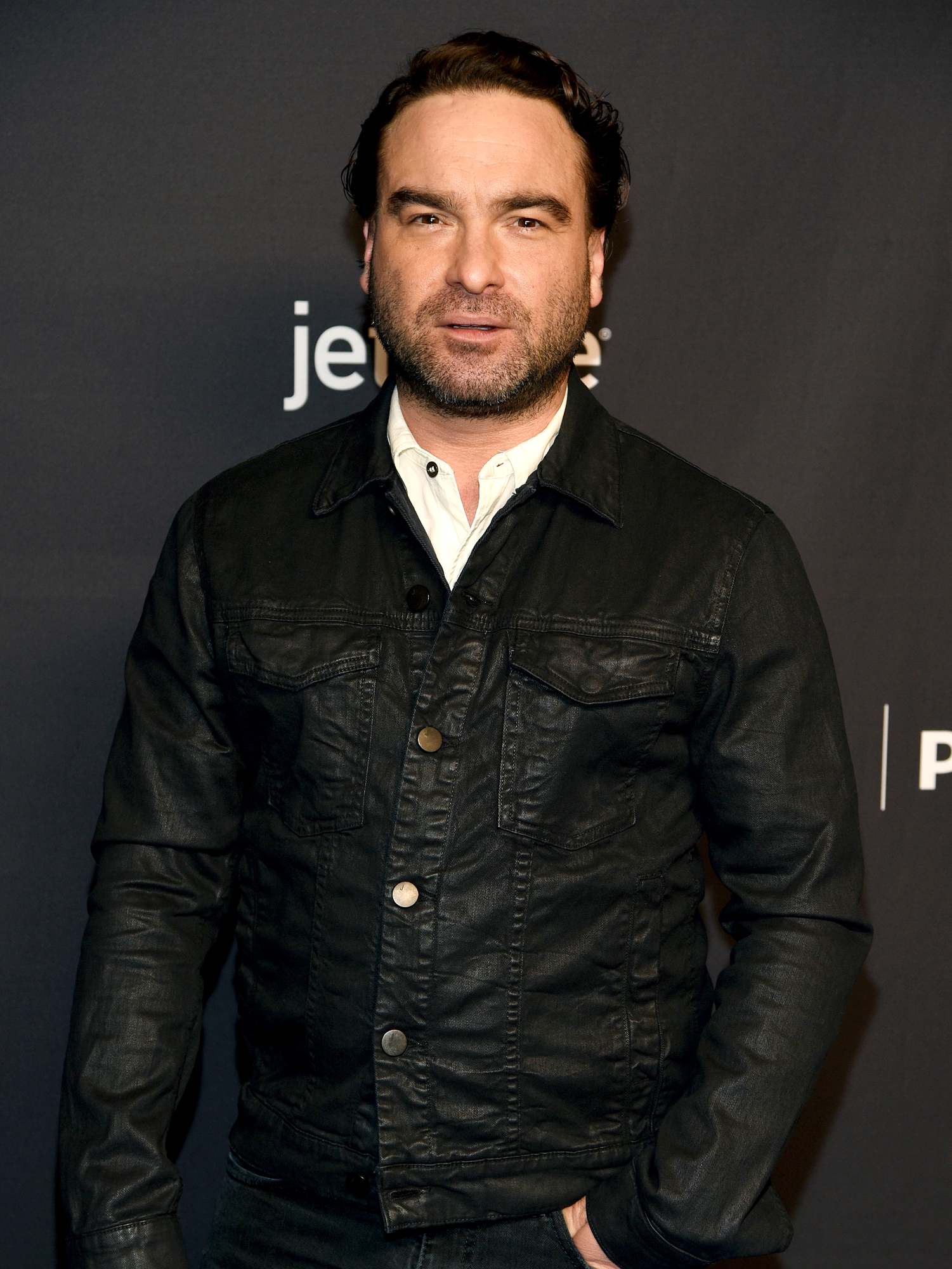 Johnny Galecki Bio