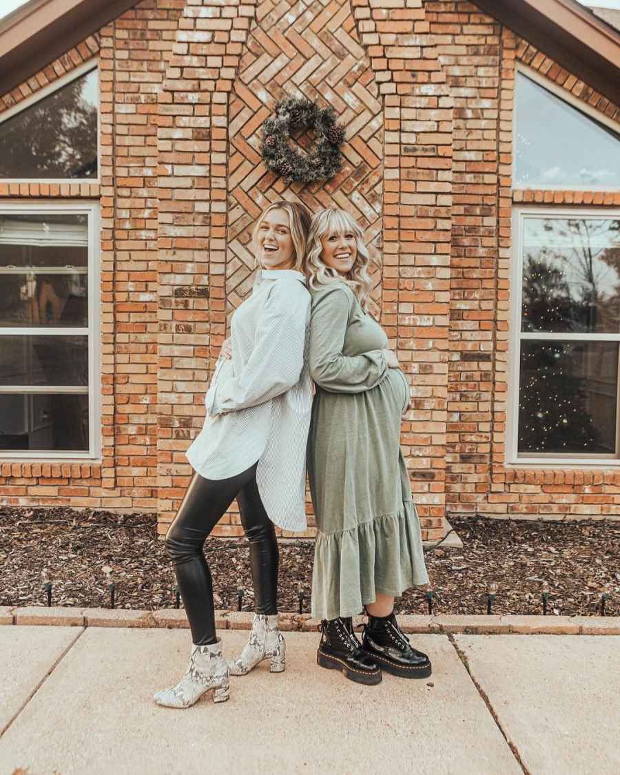 Sadie Robertson baby bump