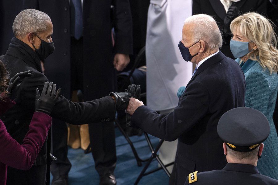 Barack Obama Fist Bump Joe Biden Joe Biden 2021 Inauguration