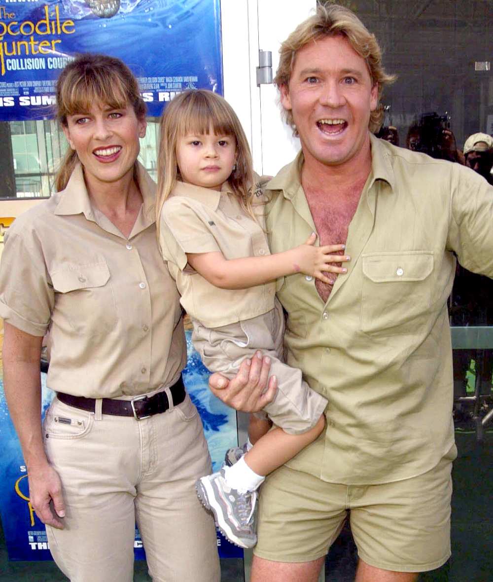 Pregnant Bindi Irwin Says Late Dad Steve Irwin Would’ve Been a Good Grandpa 1