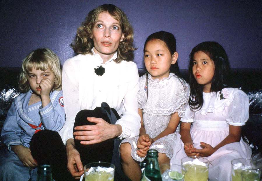 Dylan Farrow Mia Farrow Soon Yi and Lark Allen V Farrow Revelations