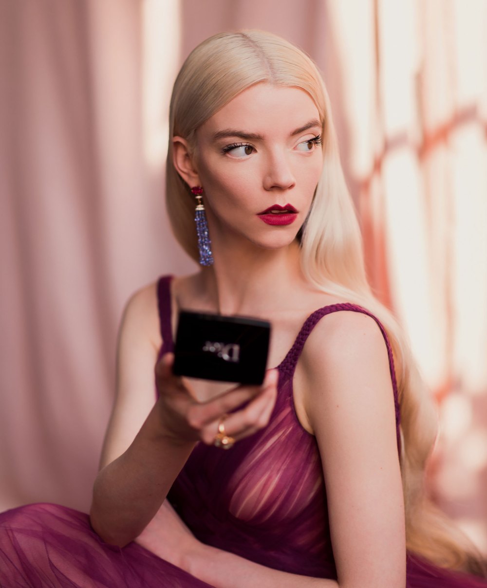 Anya Taylor-Joy Did Her Own Makeup for the Critics’ Choice Awards: Pics