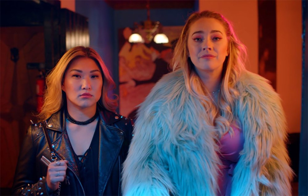 Jenna Ushkowitz and Laura Ashley Samuels Get Rowdy in Hulu’s ‘1 Night in San Diego’