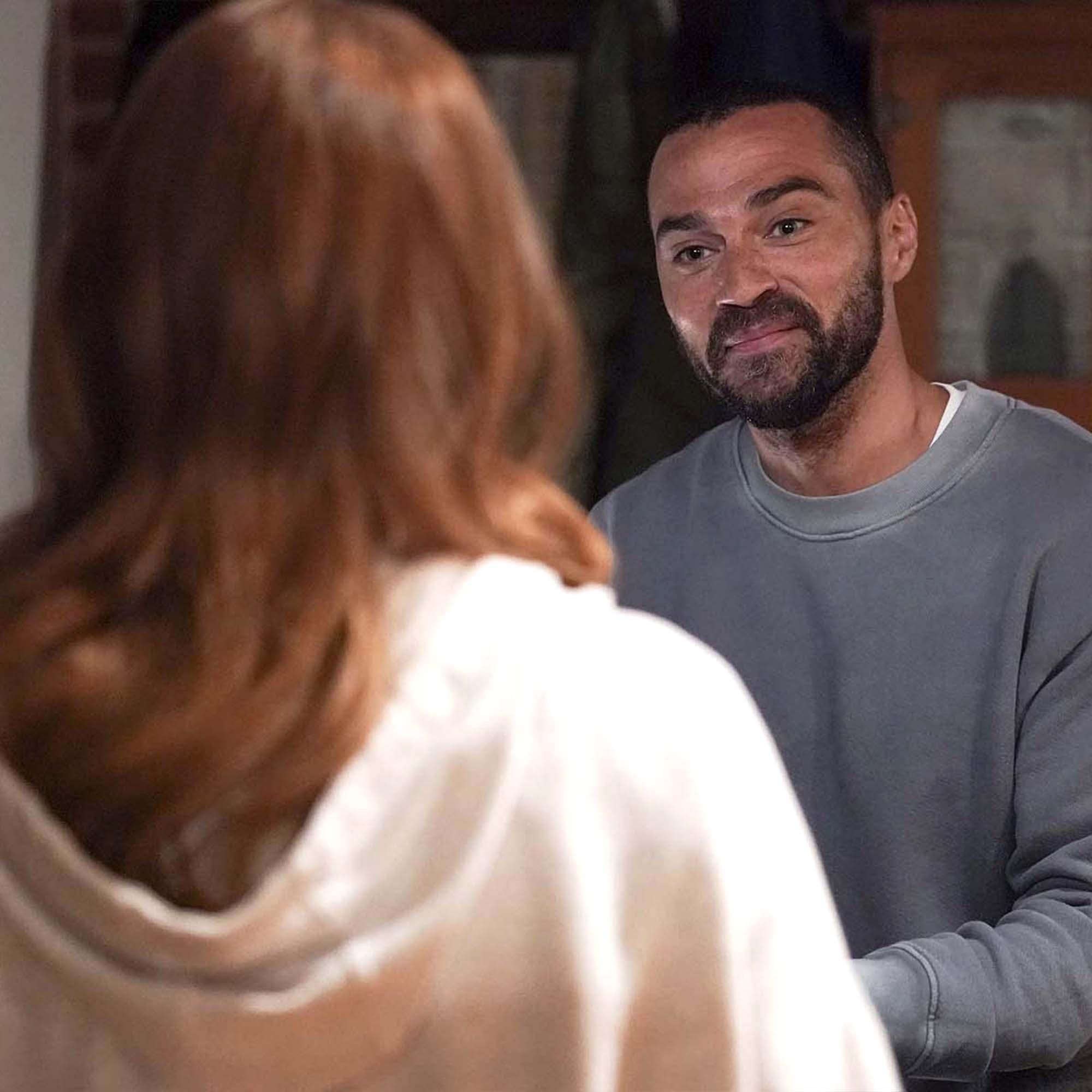 First Look April Jacksons Reunion Greys Anatomy Photos