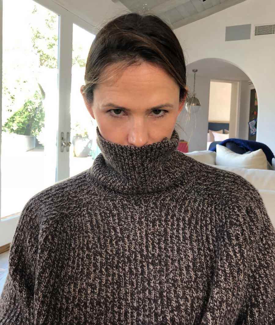 She’s 49! Look Back at Jennifer Garner’s Best Makeup-Free Selfies