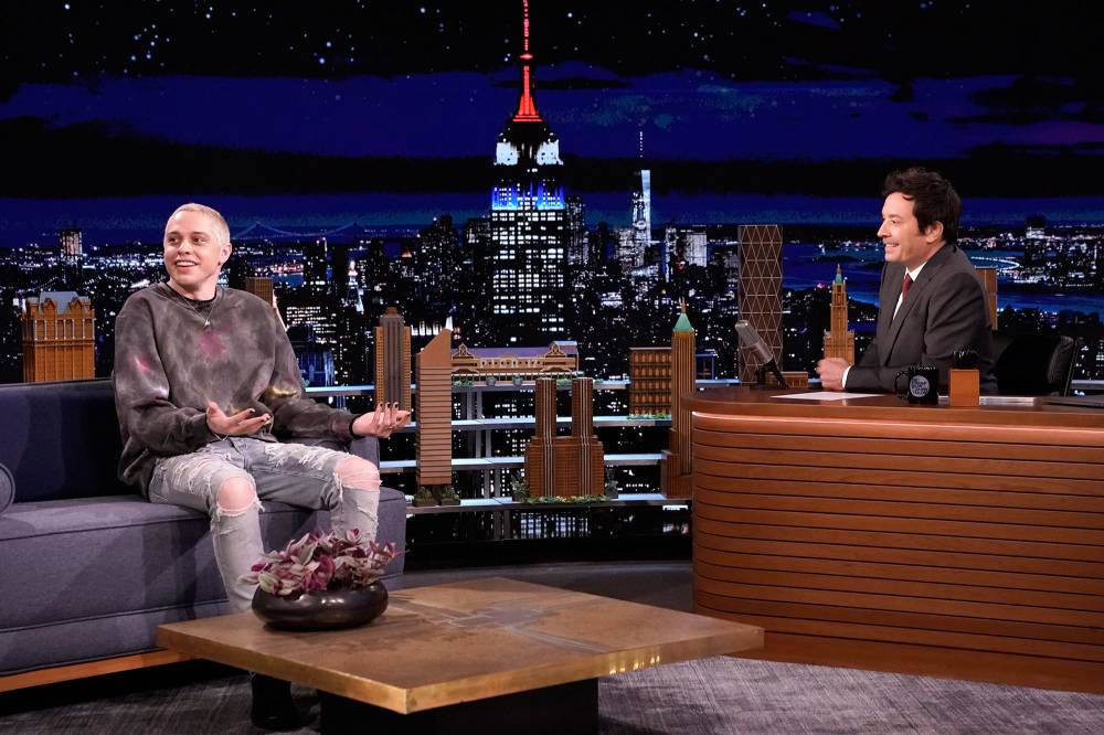 Pete Davidson Is the Reason Alec Baldwin Dropped 100 Lbs Jimmy Fallon Tonight Show