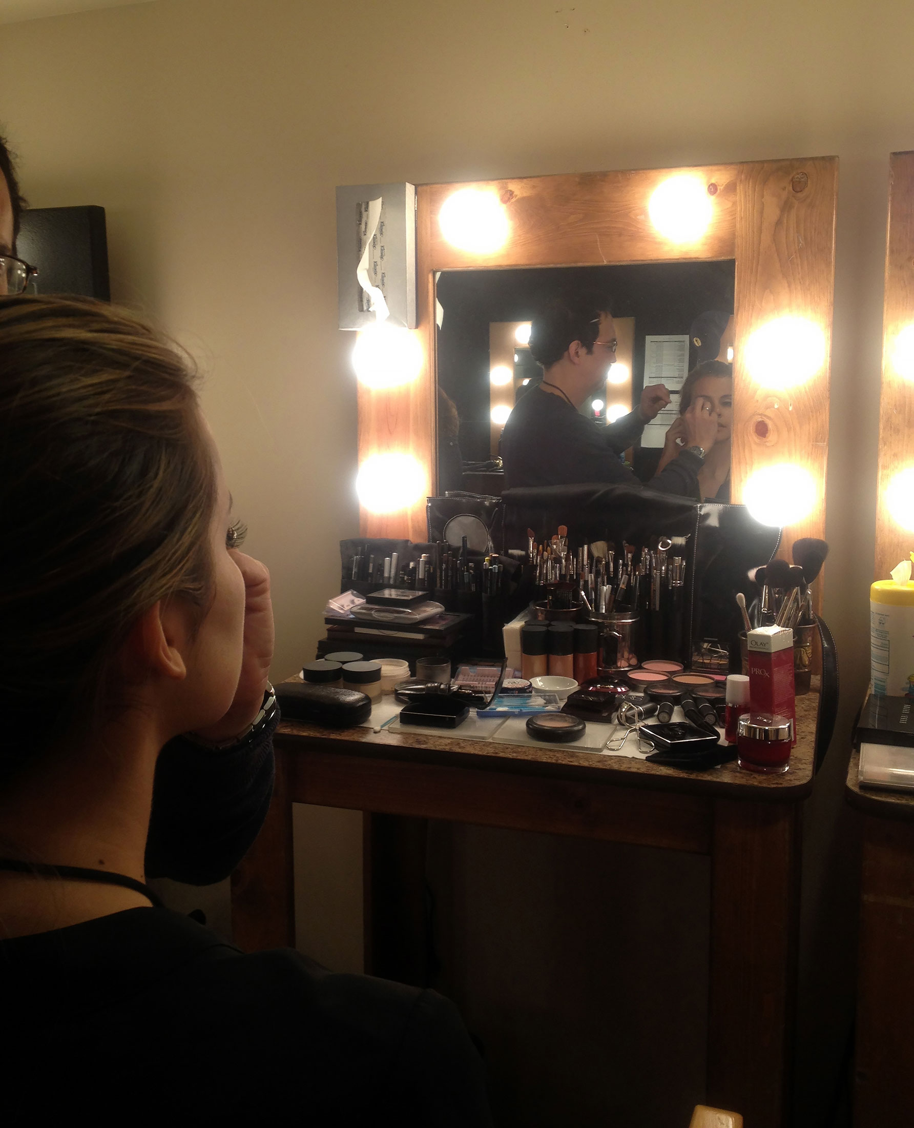 This Random Household Product Is a Makeup Lifesaver at the Oscars 