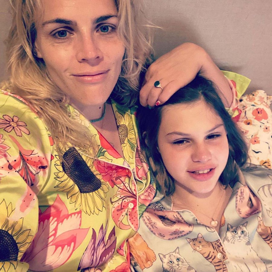 Busy Philipps Explains Why People Dont Have Understand Child Birdies Pronouns Thats Their Jurisdiction