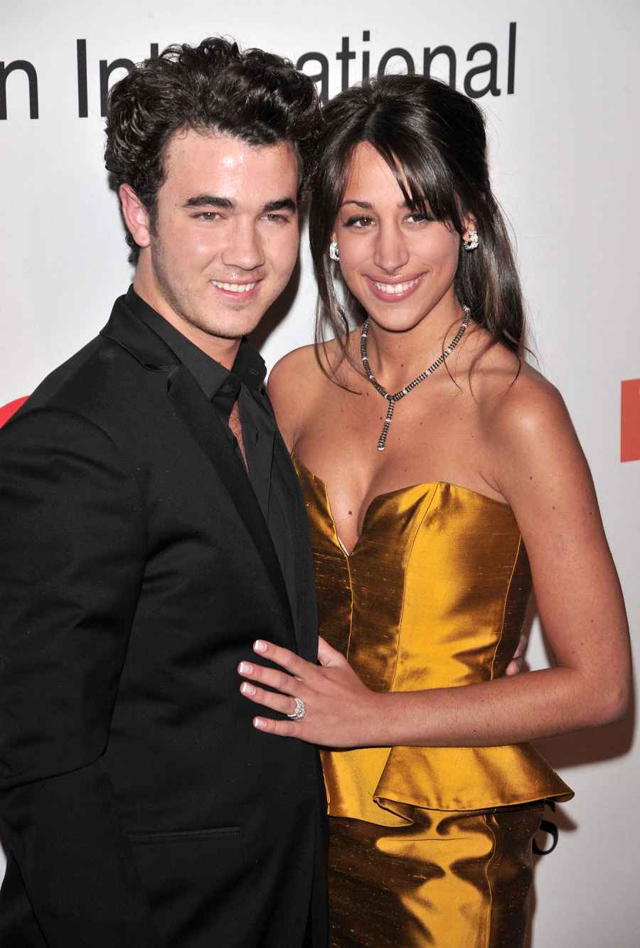 December 2009 Kevin Jonas Danielle Jonas Brothers Through The Years